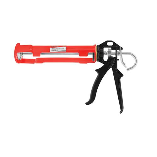 Massa- ja uretaanipistoolit